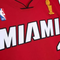 Jerseys Mitchell & Ness -Authentic Dwyane Wade Miami Heat Alternate 2005-06 Jersey