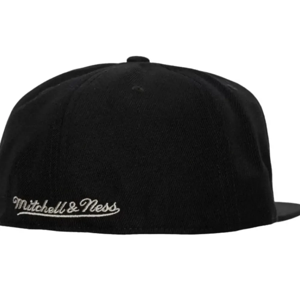 Headwear Mitchell & Ness -Branded Dynasty Foundation Fitted