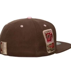 Headwear Mitchell & Ness -Brown Sugar Bacon Fitted Hat Hwc Milwaukee Bucks