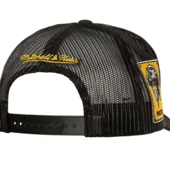 Headwear Mitchell & Ness -Circle Change Trucker Coop Pittsburgh Pirates
