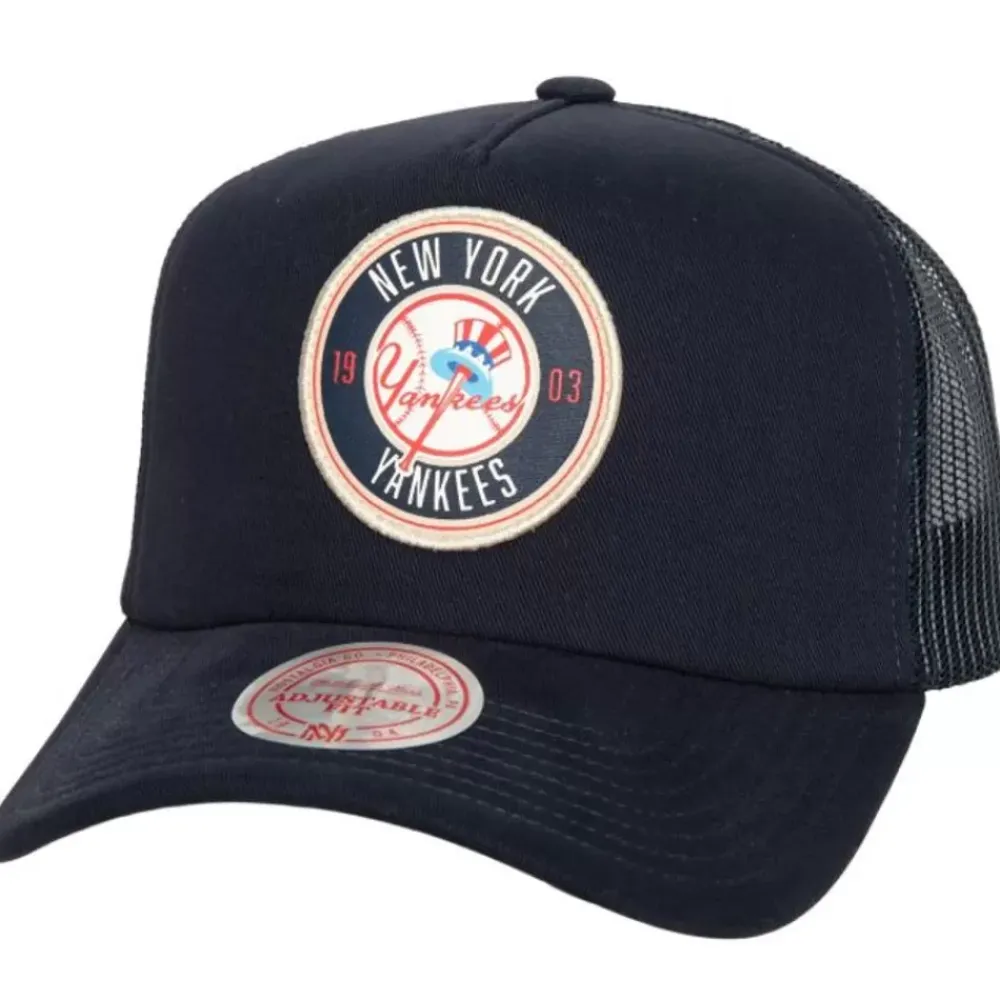 Headwear Mitchell & Ness -Circle Change Trucker Coop New York Yankees