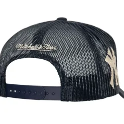 Headwear Mitchell & Ness -Circle Change Trucker Coop New York Yankees