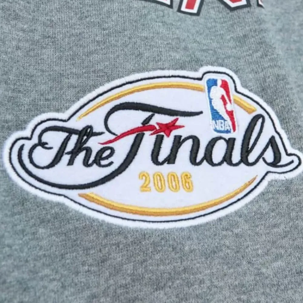 Apparel Mitchell & Ness Shorts-City Collection Fleece Pants Miami Heat