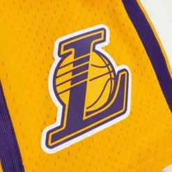 Apparel Mitchell & Ness Shorts-Cream Swingman Shorts Los Angeles Lakers 2009