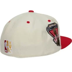Headwear Mitchell & Ness -Cream Team Fitted Hwc Hat Miami Heat