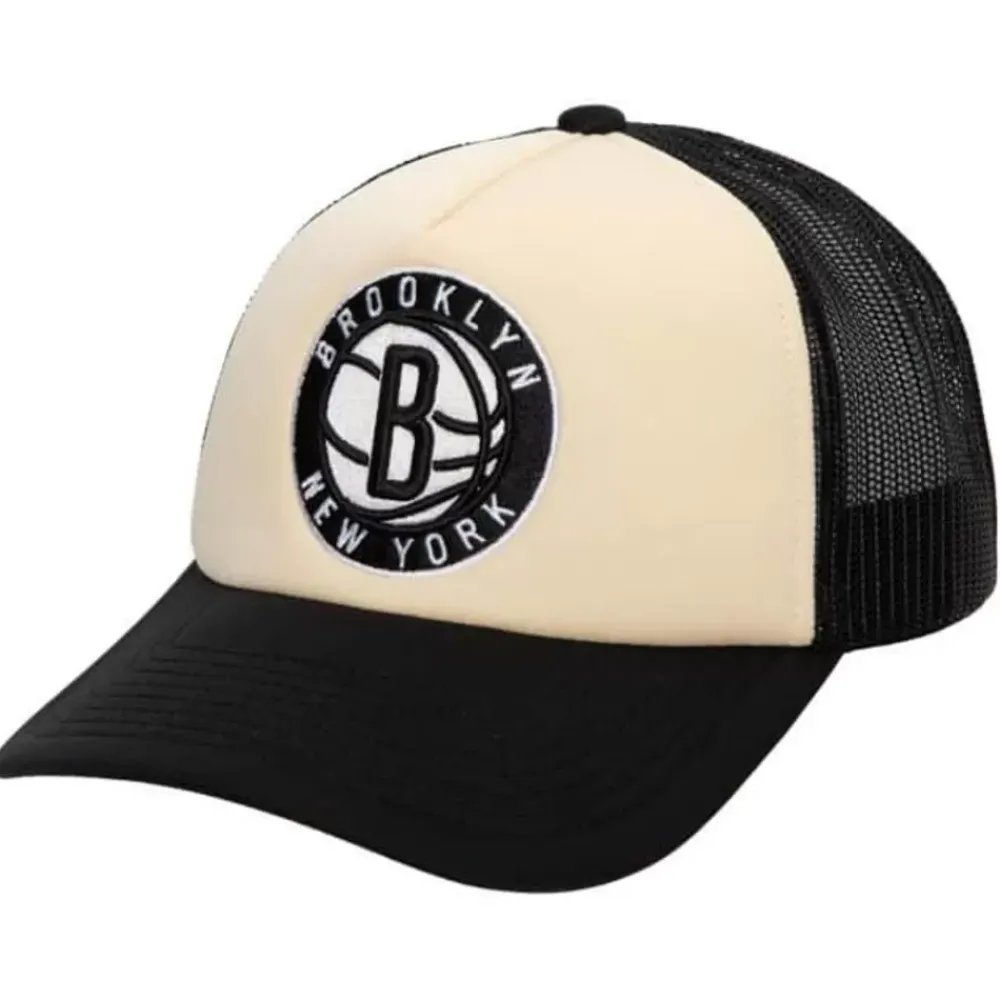 Headwear Mitchell & Ness -Cream Trucker Snapback Brooklyn Nets