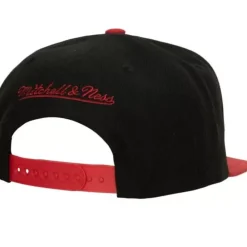 Headwear Mitchell & Ness -Crooked Path Snapback Chicago Bulls