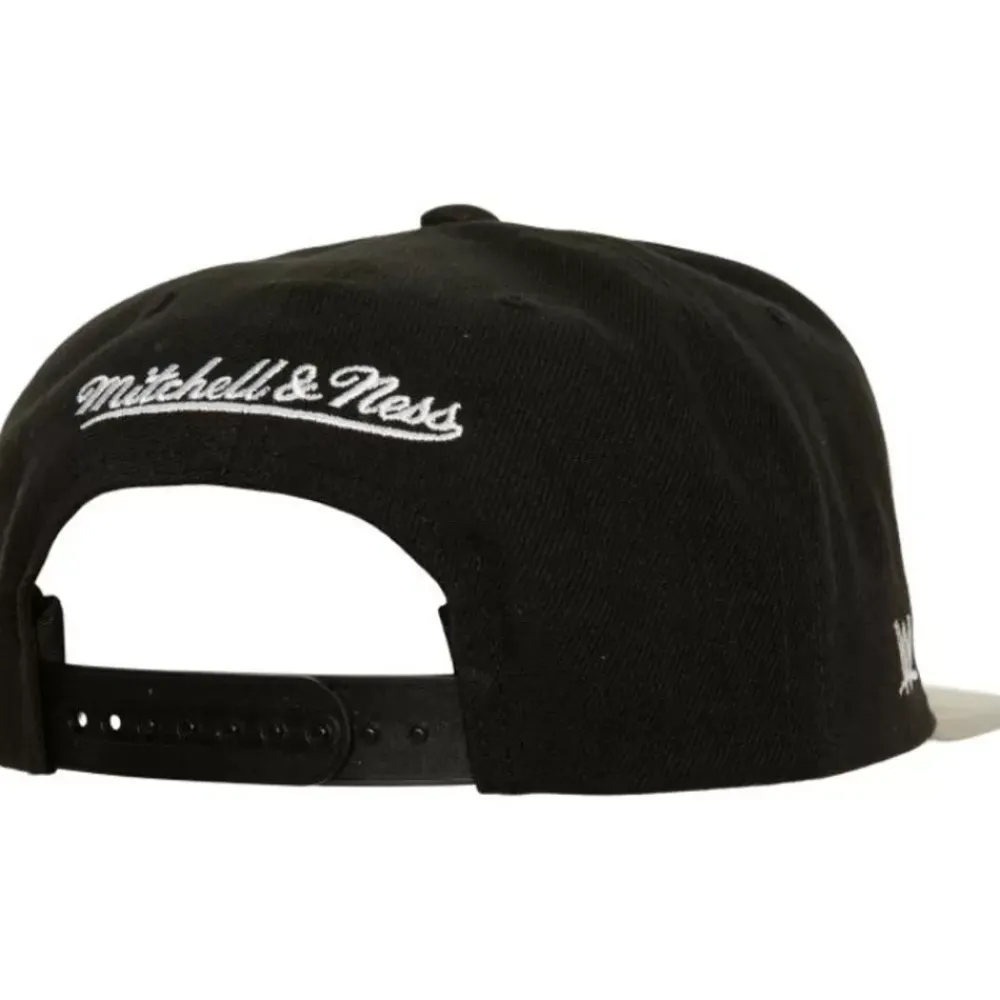 Headwear Mitchell & Ness -Deadstock Snapback New World Order