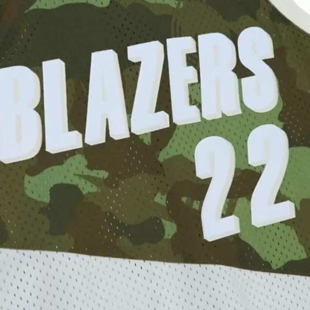 Jerseys Mitchell & Ness -Ghost Green Camo Swingman Clyde Drexler Portland Trail Blazers 1991-92 Jersey