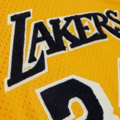 Jerseys Mitchell & Ness -Off Court Chenille Swingman Shaquille O'Neal Los Angeles Lakers 1996-97 Jersey