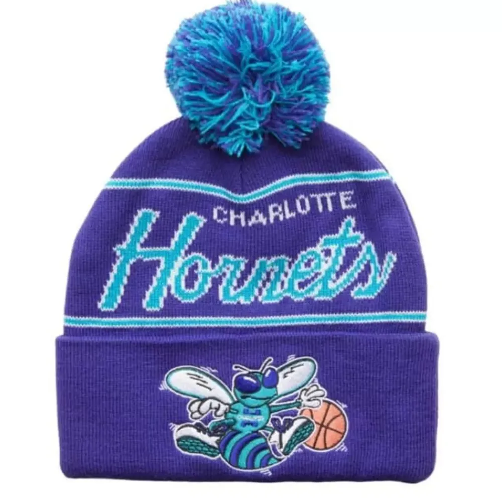 Headwear Mitchell & Ness -Script Pom Beanie Hwc Charlotte Hornets