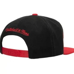 Headwear Mitchell & Ness -Sharktooth Snapback Unlv