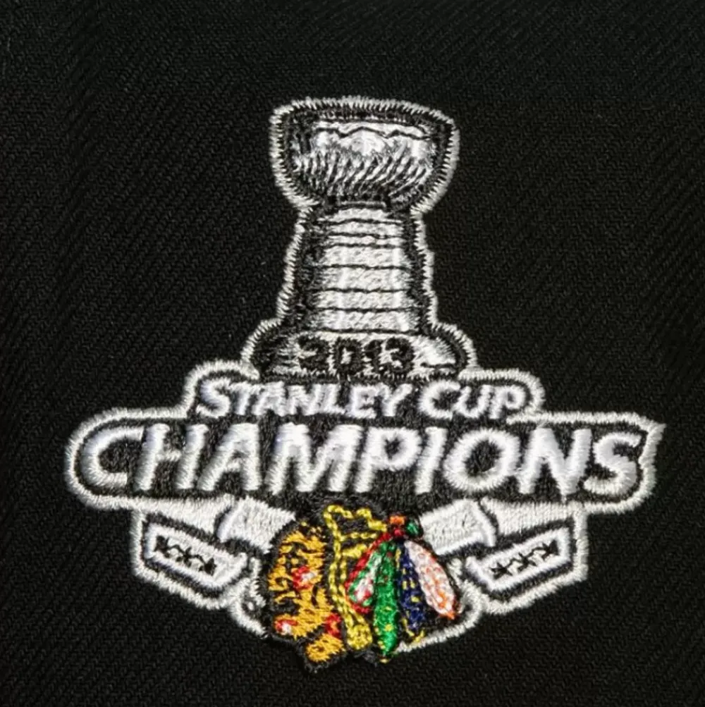 Headwear Mitchell & Ness -Side Patch Fitted Chicago Blackhawks