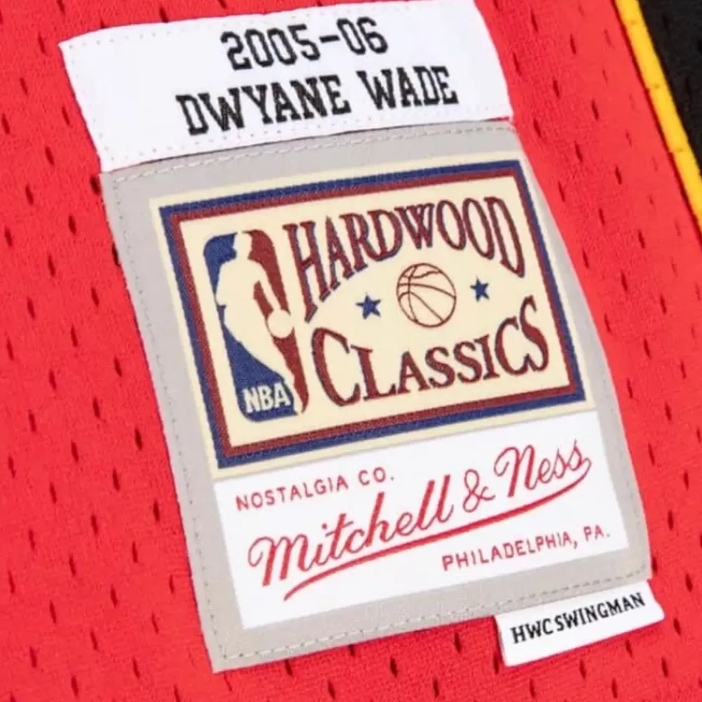 Jerseys Mitchell & Ness -Swingman Dwyane Wade Miami Heat Alternate 2005-06 Jersey