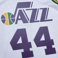 Jerseys Mitchell & Ness -Swingman Pete Maravich New Orleans Jazz White 1974-75 Jersey