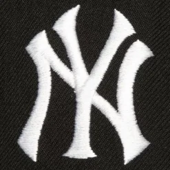 Headwear Mitchell & Ness -Tailsweep 2.0 Pro Snapback New York Yankees