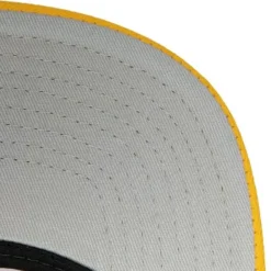 Headwear Mitchell & Ness -Team 2 Tone 2.0 Snapback Cleveland Cavaliers