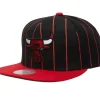 Headwear Mitchell & Ness -Team Pin Snapback Chicago Bulls
