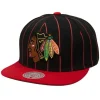 Headwear Mitchell & Ness -Team Pin Snapback Chicago Blackhawks