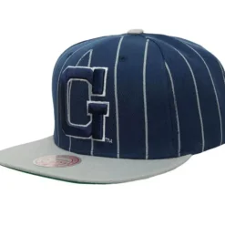 Headwear Mitchell & Ness -Team Pin Snapback Georgetown University