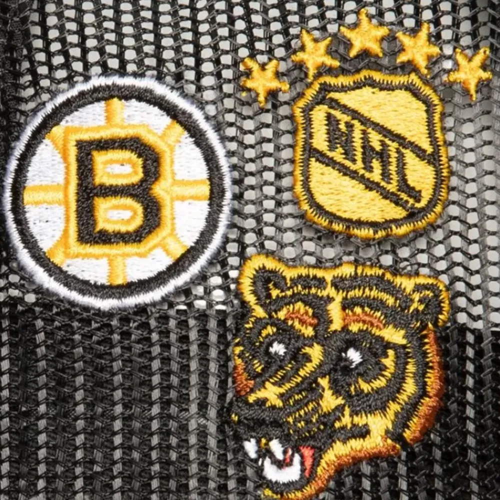 Headwear Mitchell & Ness -Times Up Trucker Vntg Boston Bruins