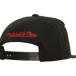 Headwear Mitchell & Ness -Varsity Bust Snapback Chicago Bulls