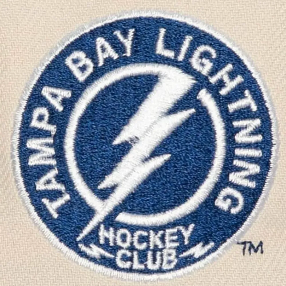 Headwear Mitchell & Ness -Vintage Cream Snapback Tampa Bay Lightning