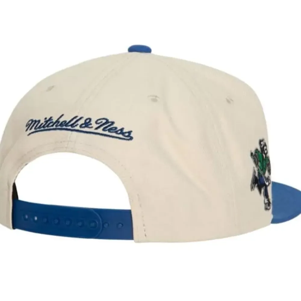 Headwear Mitchell & Ness -Vintage Cream Snapback Vancouver Canucks