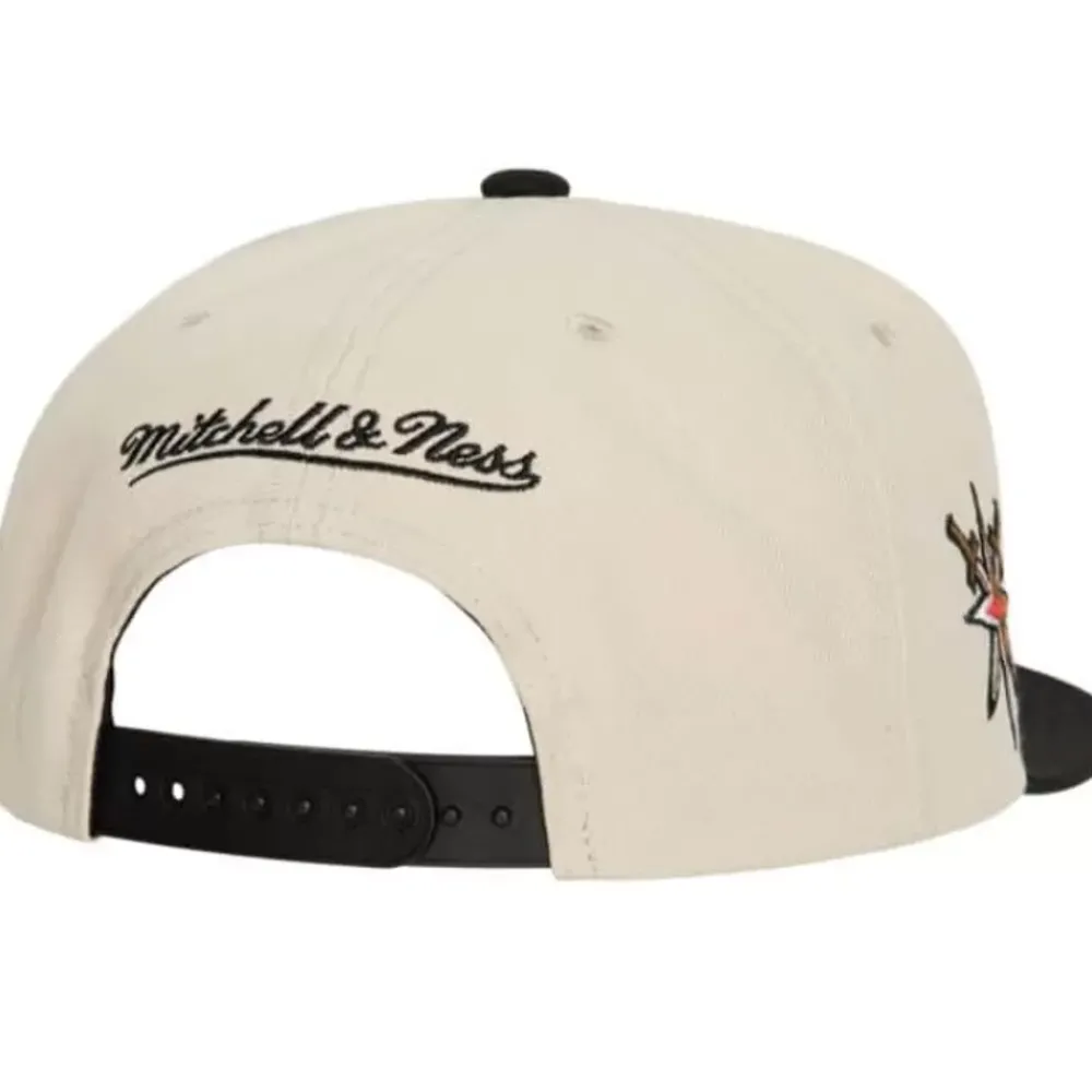 Headwear Mitchell & Ness -Vintage Cream Snapback Vegas Golden Knights