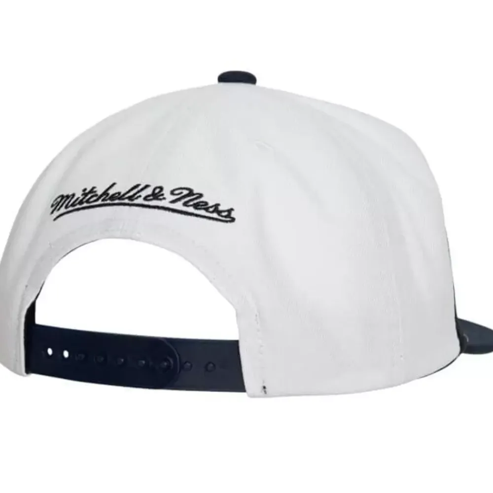 Headwear Mitchell & Ness -Vintage Sharktooth Snapback Seattle Kraken