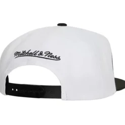 Headwear Mitchell & Ness -Vintage Sharktooth Snapback Boston Bruins