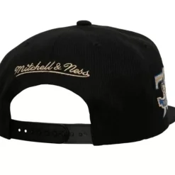 Headwear Mitchell & Ness -With Love Snapback Toronto Maple Leafs