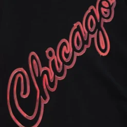 Apparel Mitchell & Ness Hoodies & Sweatshirts-Womens Big Face 4.0 Crop Hoodie Chicago Bulls